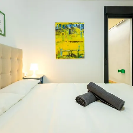Apartment Charming 2 Bedroom By Torre Del Oro By Ocityzen