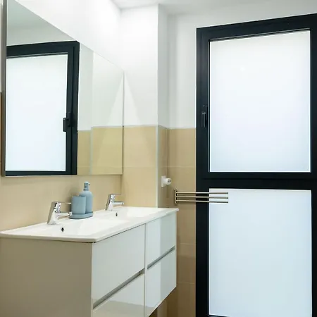 Charming 2 Bedroom By Torre Del Oro By Ocityzen *